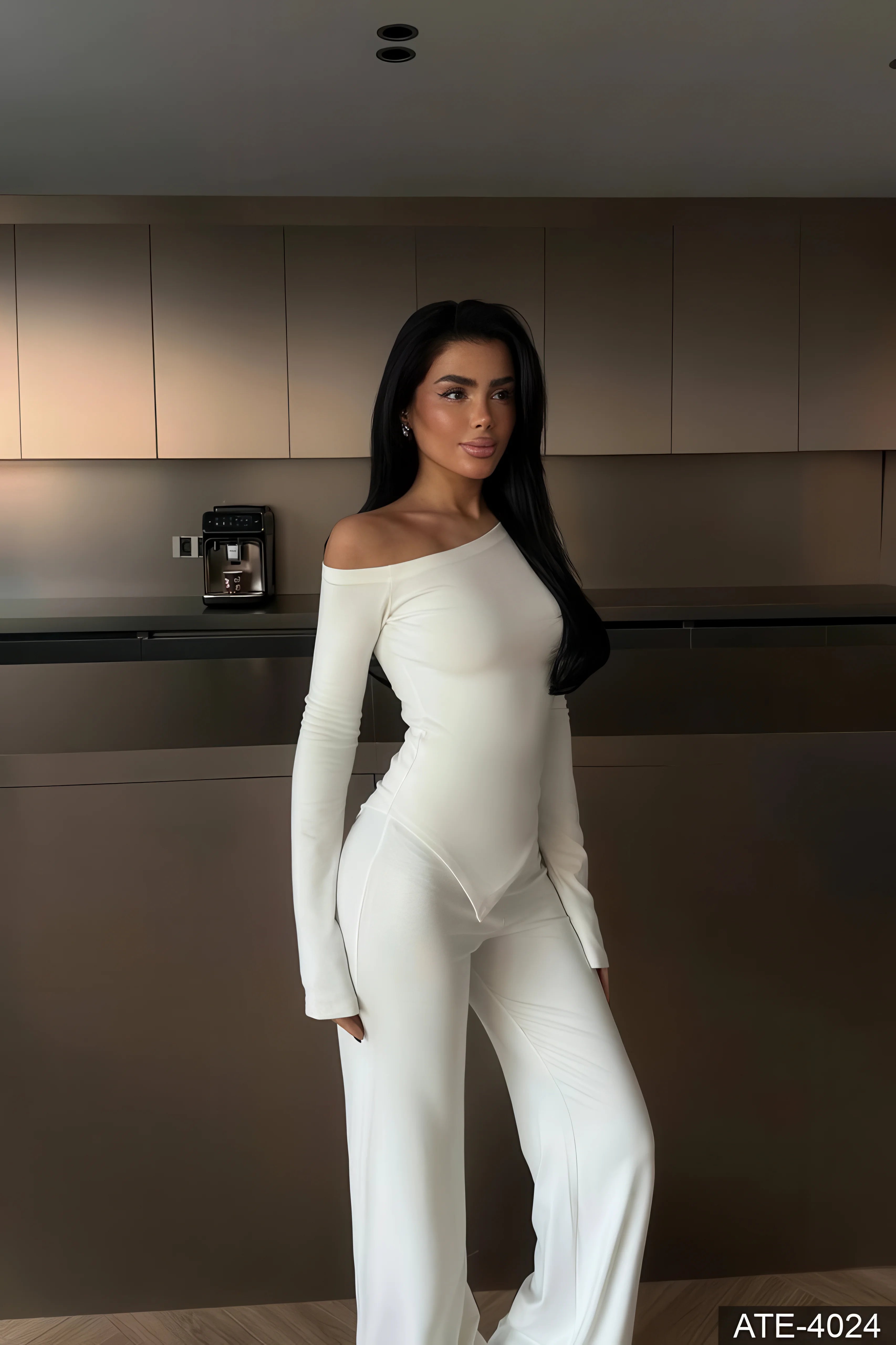 Conjunto que estiliza la figura
